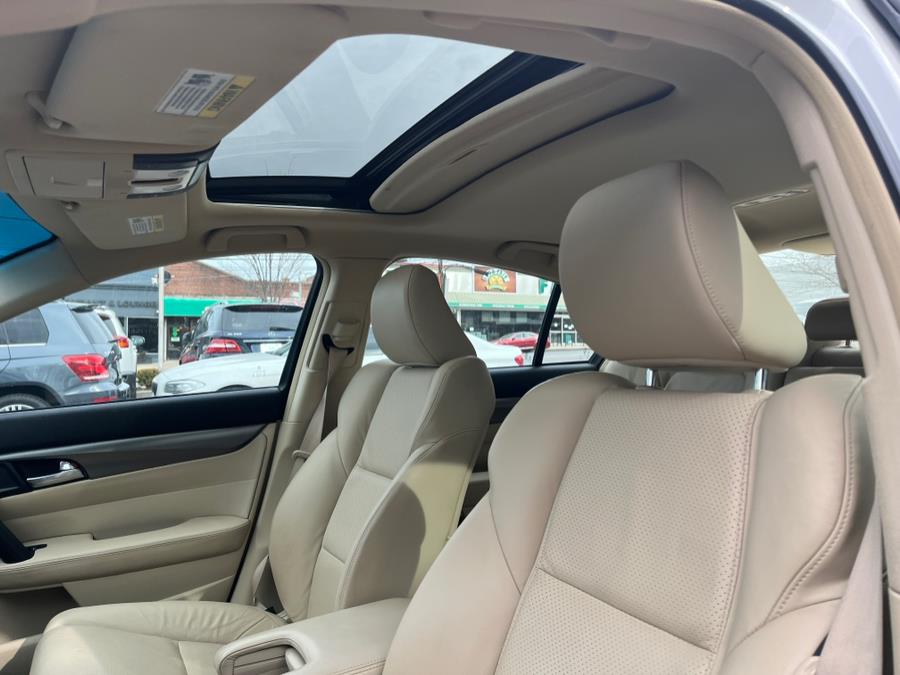 2014 Acura TL Tech 1 OWNER! CLEAN CARFAX! LOW MILES!, available for sale in Elmont, New York | Sunrise of Elmont. Elmont, New York 2014 Acura TL Tech 1 OWNER! CLEAN CARFAX! LOW MILES!, available for sale in Elmont, New York | Sunrise of Elmont. Elmont, New York