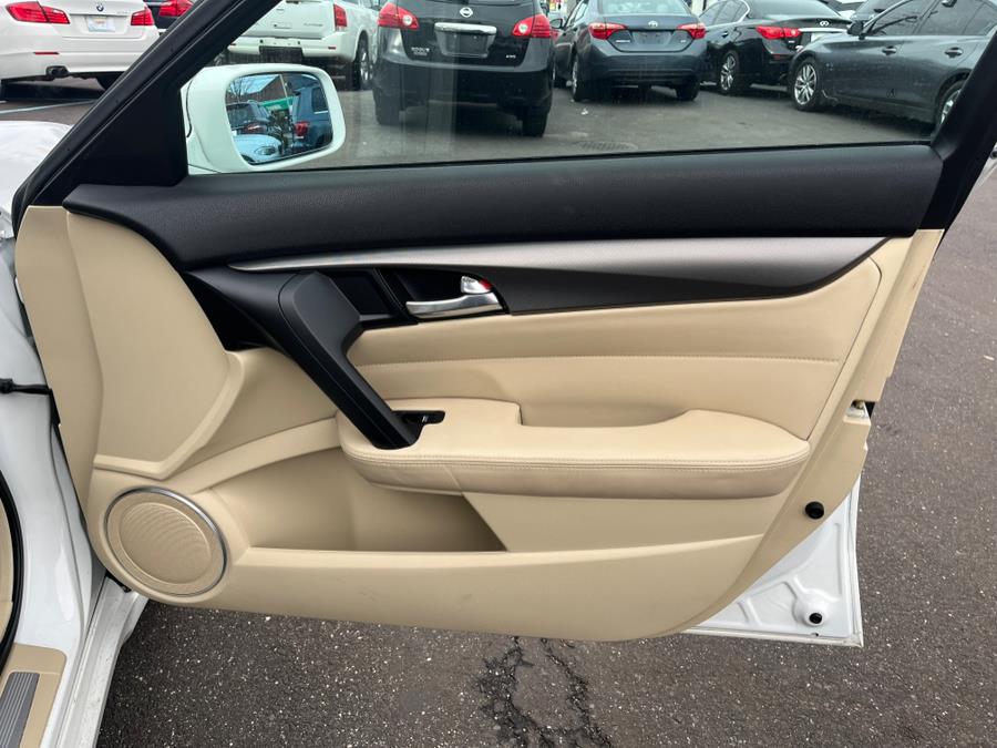 2014 Acura TL Tech 1 OWNER! CLEAN CARFAX! LOW MILES!, available for sale in Elmont, New York | Sunrise of Elmont. Elmont, New York 2014 Acura TL Tech 1 OWNER! CLEAN CARFAX! LOW MILES!, available for sale in Elmont, New York | Sunrise of Elmont. Elmont, New York