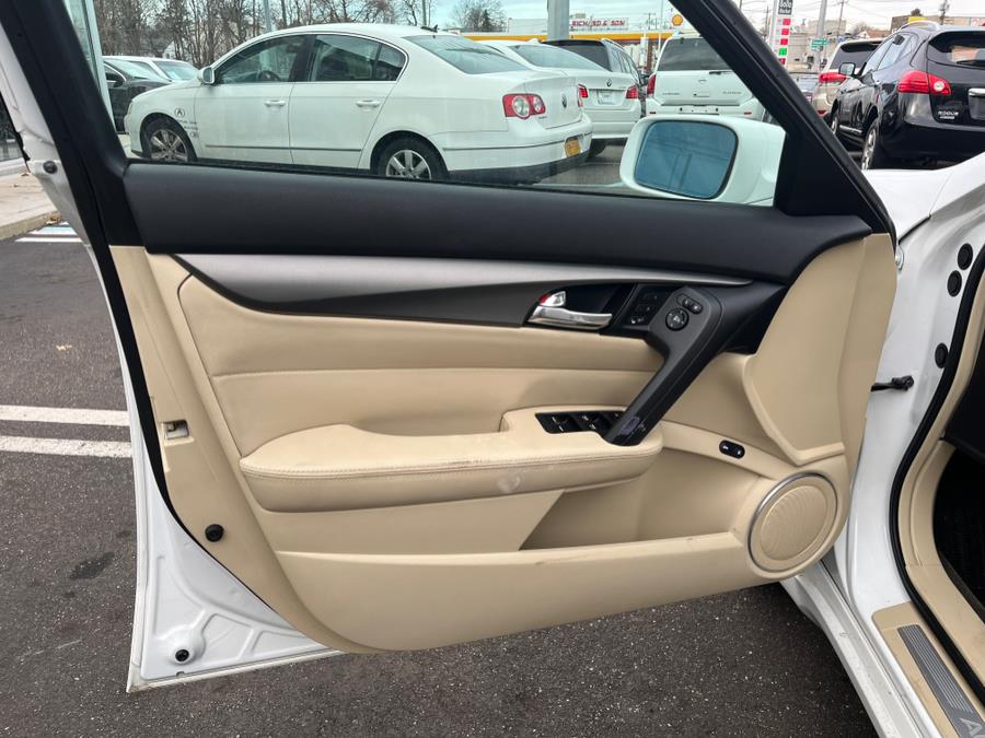 2014 Acura TL Tech 1 OWNER! CLEAN CARFAX! LOW MILES!, available for sale in Elmont, New York | Sunrise of Elmont. Elmont, New York 2014 Acura TL Tech 1 OWNER! CLEAN CARFAX! LOW MILES!, available for sale in Elmont, New York | Sunrise of Elmont. Elmont, New York