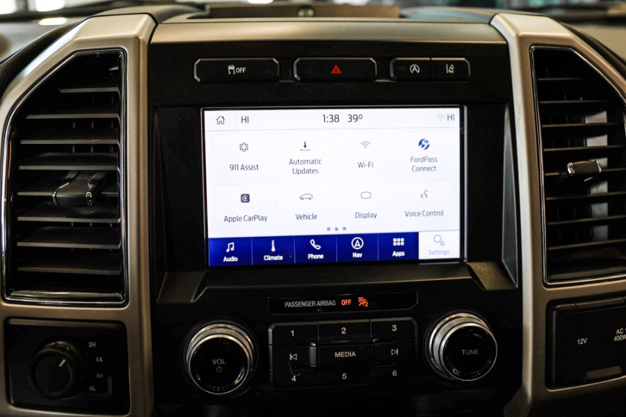 Used Ford F-150 LARIAT 4WD SuperCrew 5.5'' Box 2020 | 26 Motors Long Island. ELMONT, New York Used Ford F-150 LARIAT 4WD SuperCrew 5.5'' Box 2020 | 26 Motors Long Island. ELMONT, New York