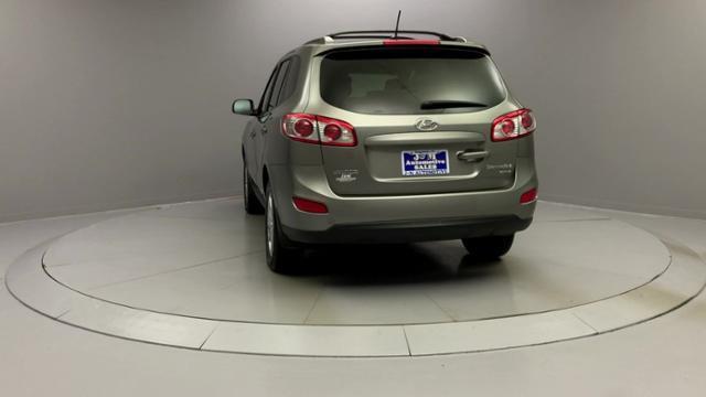 2011 Hyundai Santa Fe AWD 4dr V6 Auto SE, available for sale in Naugatuck, Connecticut | J&M Automotive Sls&Svc LLC. Naugatuck, Connecticut 2011 Hyundai Santa Fe AWD 4dr V6 Auto SE, available for sale in Naugatuck, Connecticut | J&M Automotive Sls&Svc LLC. Naugatuck, Connecticut