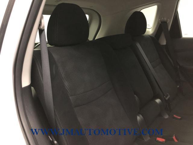 Used Nissan Rogue AWD 4dr SV 2016 | J&M Automotive Sls&Svc LLC. Naugatuck, Connecticut Used Nissan Rogue AWD 4dr SV 2016 | J&M Automotive Sls&Svc LLC. Naugatuck, Connecticut