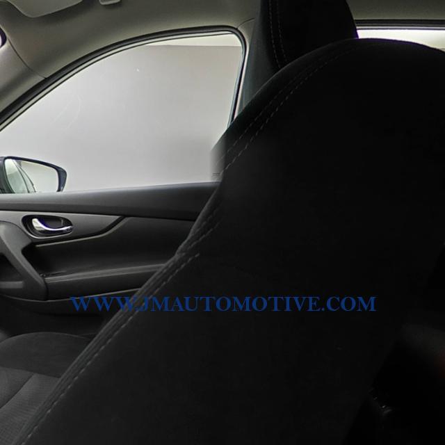 Used Nissan Rogue AWD 4dr SV 2016 | J&M Automotive Sls&Svc LLC. Naugatuck, Connecticut Used Nissan Rogue AWD 4dr SV 2016 | J&M Automotive Sls&Svc LLC. Naugatuck, Connecticut