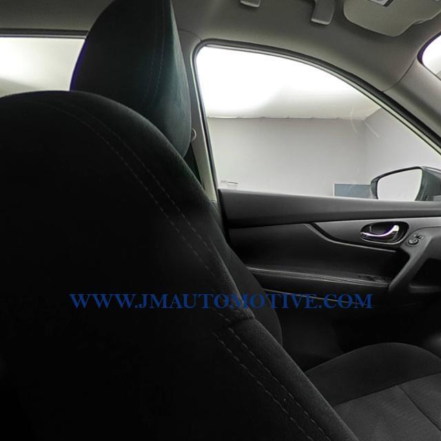 Used Nissan Rogue AWD 4dr SV 2016 | J&M Automotive Sls&Svc LLC. Naugatuck, Connecticut Used Nissan Rogue AWD 4dr SV 2016 | J&M Automotive Sls&Svc LLC. Naugatuck, Connecticut
