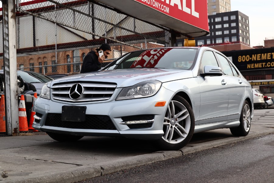 Used Mercedes-Benz C-Class 4dr Sdn C300 Luxury 4MATIC 2013 | Hillside Auto Mall Inc.. Jamaica, New York Used Mercedes-Benz C-Class 4dr Sdn C300 Luxury 4MATIC 2013 | Hillside Auto Mall Inc.. Jamaica, New York