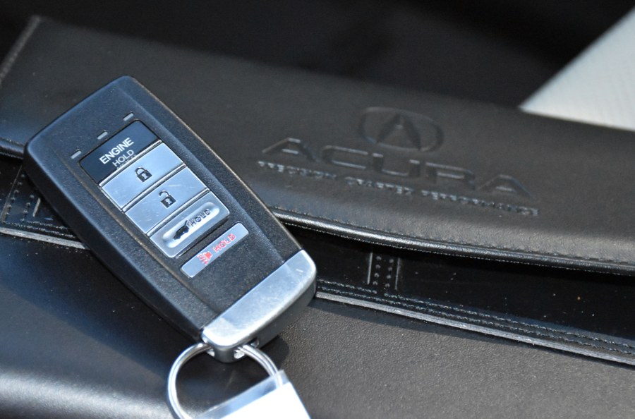 Used Acura MDX SH-AWD w/Technology Pkg 2019 | Highline Car Connection. Waterbury, Connecticut Used Acura MDX SH-AWD w/Technology Pkg 2019 | Highline Car Connection. Waterbury, Connecticut