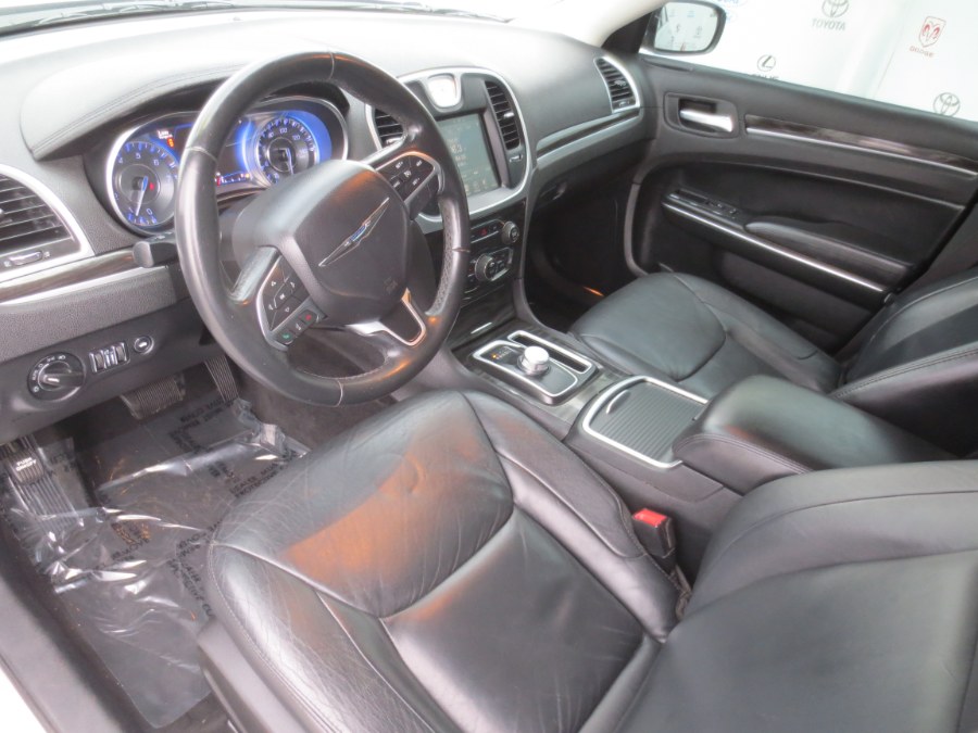 2015 Chrysler 300 4dr Sdn Limited RWD, available for sale in Santa Ana, California | Auto Max Of Santa Ana. Santa Ana, California 2015 Chrysler 300 4dr Sdn Limited RWD, available for sale in Santa Ana, California | Auto Max Of Santa Ana. Santa Ana, California
