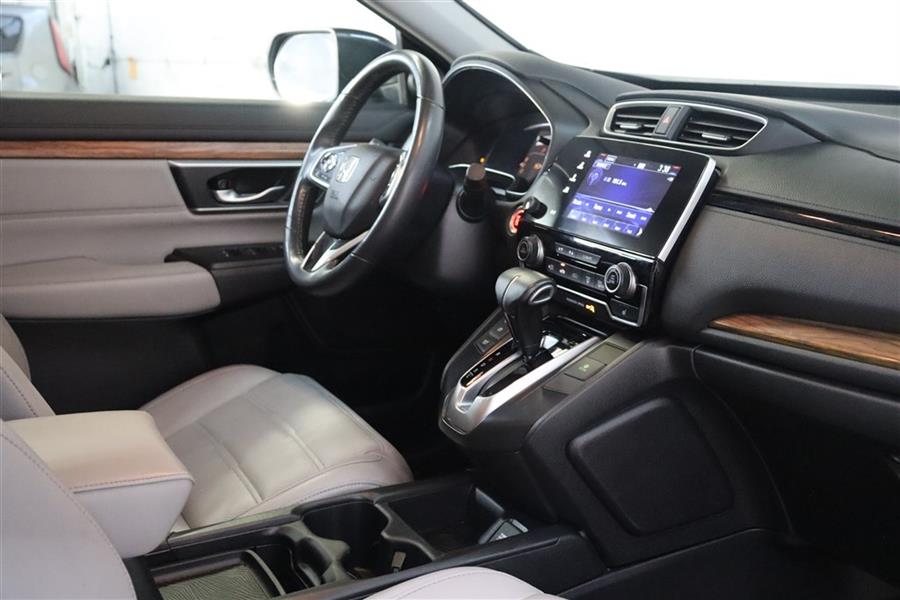 2019 Honda Cr-v EXL, available for sale in Paterson, New Jersey | Fast Track Motors. Paterson, New Jersey 2019 Honda Cr-v EXL, available for sale in Paterson, New Jersey | Fast Track Motors. Paterson, New Jersey