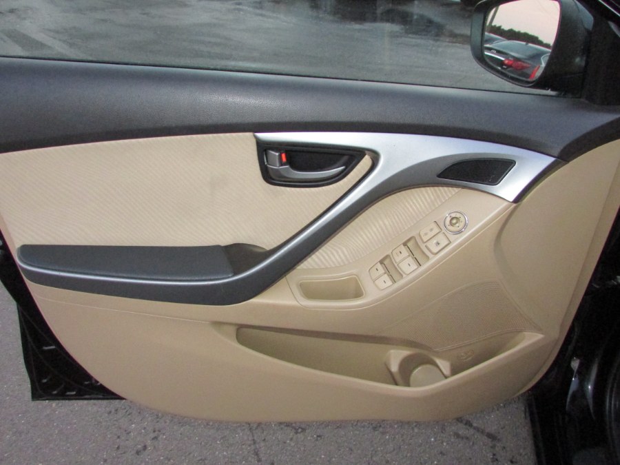 Used Hyundai Elantra 4dr Sdn Auto GLS 2013 | United Auto Sales of E Windsor, Inc. East Windsor, Connecticut Used Hyundai Elantra 4dr Sdn Auto GLS 2013 | United Auto Sales of E Windsor, Inc. East Windsor, Connecticut
