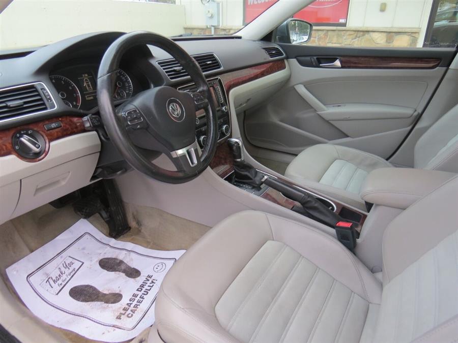 Used Volkswagen Passat SEL PZEV 4dr Sedan 6A 2013 | Lake City Exports Inc. Auburn, Maine Used Volkswagen Passat SEL PZEV 4dr Sedan 6A 2013 | Lake City Exports Inc. Auburn, Maine