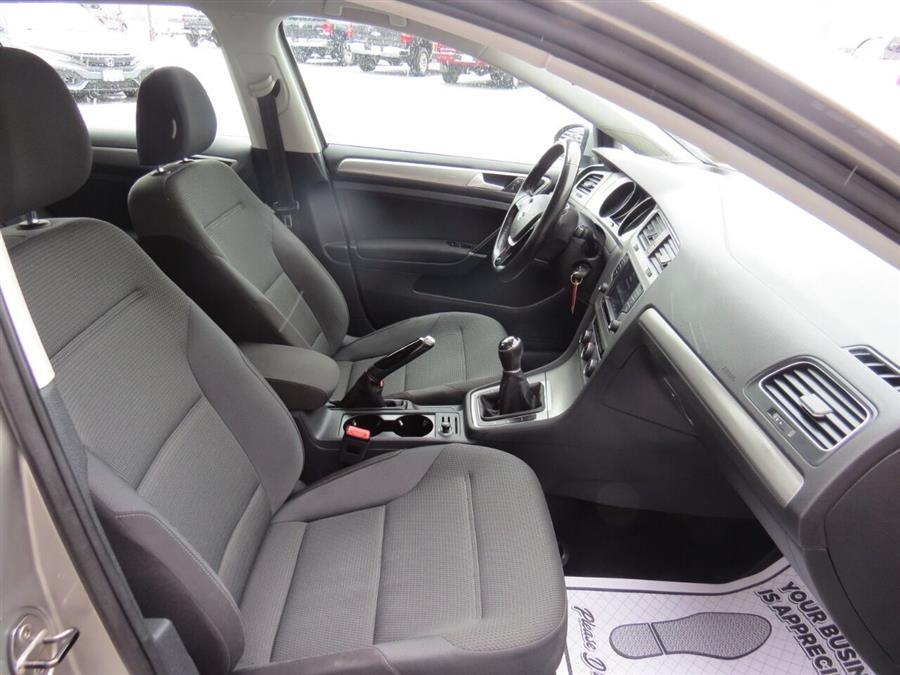 Used Volkswagen Golf Sportwagen TSI S PZEV 4dr Wagon 5M 2016 | Lake City Exports Inc. Auburn, Maine Used Volkswagen Golf Sportwagen TSI S PZEV 4dr Wagon 5M 2016 | Lake City Exports Inc. Auburn, Maine