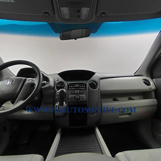 2012 Honda Pilot 4WD 4dr LX, available for sale in Naugatuck, Connecticut | J&M Automotive Sls&Svc LLC. Naugatuck, Connecticut 2012 Honda Pilot 4WD 4dr LX, available for sale in Naugatuck, Connecticut | J&M Automotive Sls&Svc LLC. Naugatuck, Connecticut