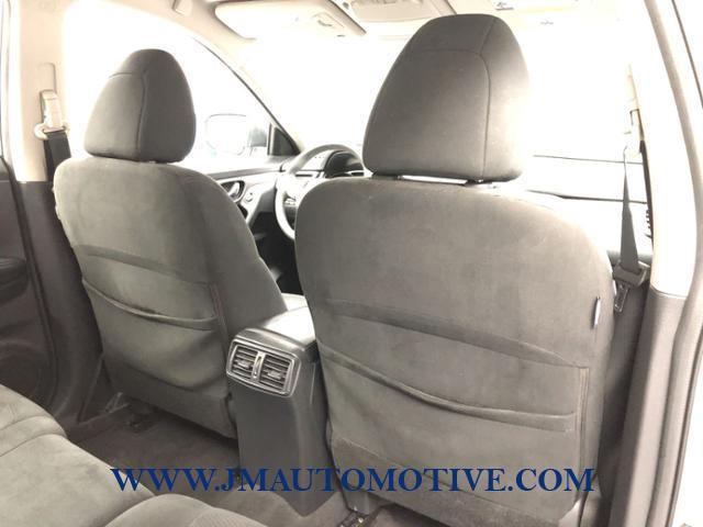 2015 Nissan Rogue AWD 4dr S *Ltd Avail*, available for sale in Naugatuck, Connecticut | J&M Automotive Sls&Svc LLC. Naugatuck, Connecticut 2015 Nissan Rogue AWD 4dr S *Ltd Avail*, available for sale in Naugatuck, Connecticut | J&M Automotive Sls&Svc LLC. Naugatuck, Connecticut