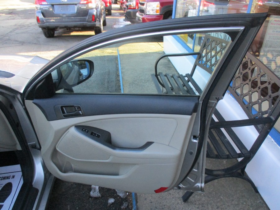Used Kia Optima LX 2011 | Cos Central Auto. Meriden, Connecticut Used Kia Optima LX 2011 | Cos Central Auto. Meriden, Connecticut