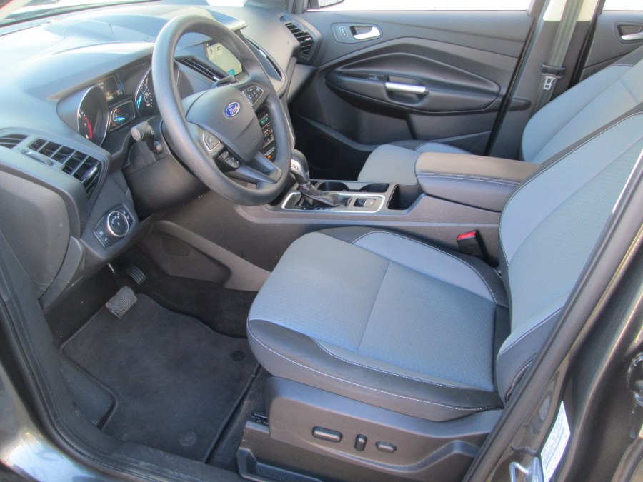 2019 Ford Escape SE 4WD, available for sale in Levittown, Pennsylvania | Levittown Auto. Levittown, Pennsylvania 2019 Ford Escape SE 4WD, available for sale in Levittown, Pennsylvania | Levittown Auto. Levittown, Pennsylvania