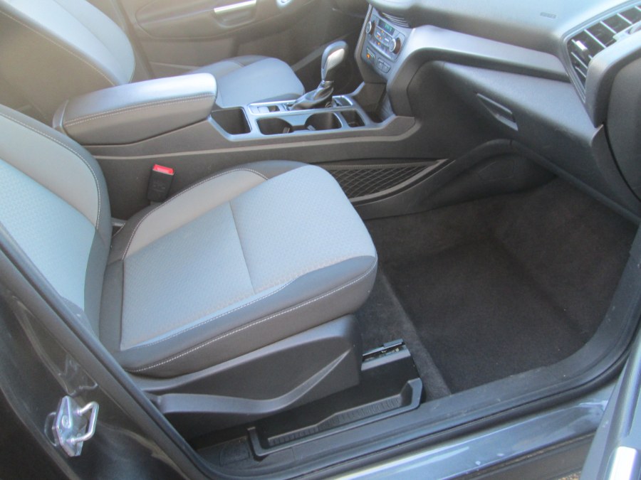 2019 Ford Escape SE 4WD, available for sale in Levittown, Pennsylvania | Levittown Auto. Levittown, Pennsylvania 2019 Ford Escape SE 4WD, available for sale in Levittown, Pennsylvania | Levittown Auto. Levittown, Pennsylvania