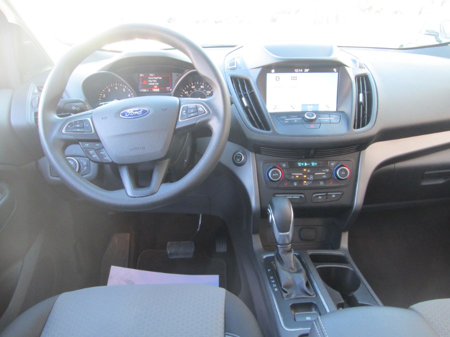 2019 Ford Escape SE 4WD, available for sale in Levittown, Pennsylvania | Levittown Auto. Levittown, Pennsylvania 2019 Ford Escape SE 4WD, available for sale in Levittown, Pennsylvania | Levittown Auto. Levittown, Pennsylvania