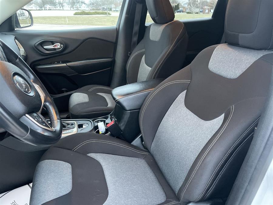 2014 Jeep Cherokee 4WD 4dr Latitude, available for sale in Elida, Ohio | Josh's All Under Ten LLC. Elida, Ohio 2014 Jeep Cherokee 4WD 4dr Latitude, available for sale in Elida, Ohio | Josh's All Under Ten LLC. Elida, Ohio