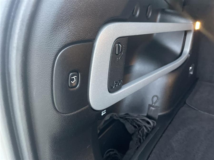 2014 Jeep Cherokee 4WD 4dr Latitude, available for sale in Elida, Ohio | Josh's All Under Ten LLC. Elida, Ohio 2014 Jeep Cherokee 4WD 4dr Latitude, available for sale in Elida, Ohio | Josh's All Under Ten LLC. Elida, Ohio
