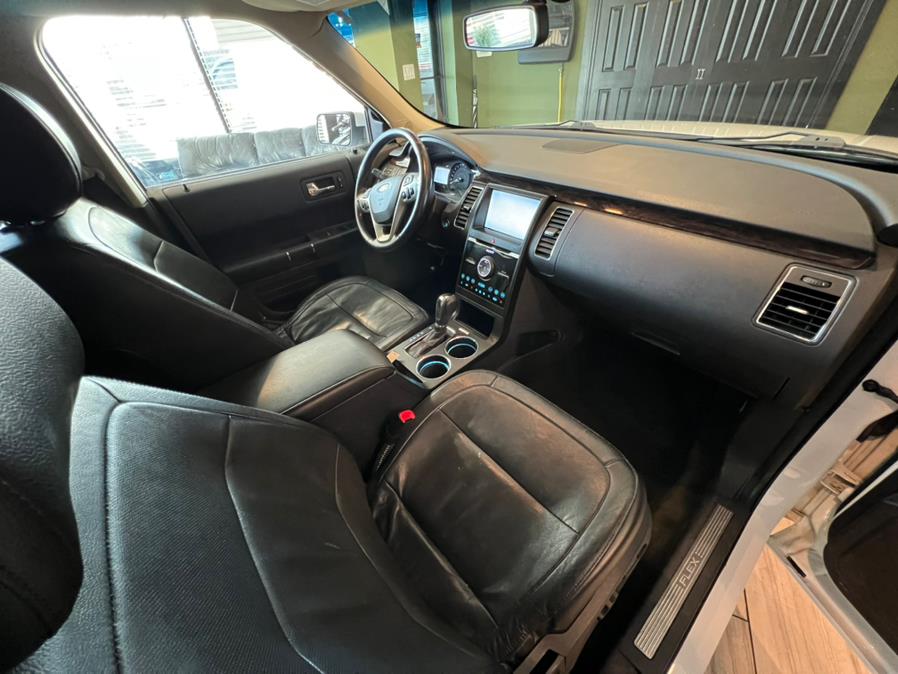 2015 Ford Flex 4dr Limited AWD, available for sale in West Hartford, Connecticut | AutoMax. West Hartford, Connecticut 2015 Ford Flex 4dr Limited AWD, available for sale in West Hartford, Connecticut | AutoMax. West Hartford, Connecticut