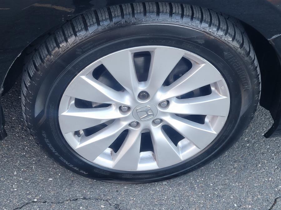 2013 Honda Accord Sdn 4dr I4 CVT EX, available for sale in New Britain, Connecticut | Supreme Automotive. New Britain, Connecticut 2013 Honda Accord Sdn 4dr I4 CVT EX, available for sale in New Britain, Connecticut | Supreme Automotive. New Britain, Connecticut