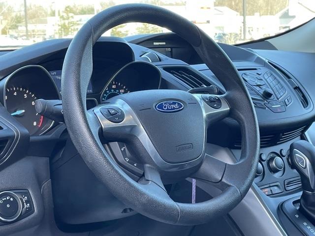 Used Ford Escape SE 2015 | Blasius Federal Road. Brookfield, Connecticut Used Ford Escape SE 2015 | Blasius Federal Road. Brookfield, Connecticut