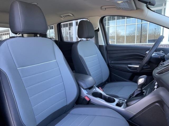 Used Ford Escape SE 2015 | Blasius Federal Road. Brookfield, Connecticut Used Ford Escape SE 2015 | Blasius Federal Road. Brookfield, Connecticut