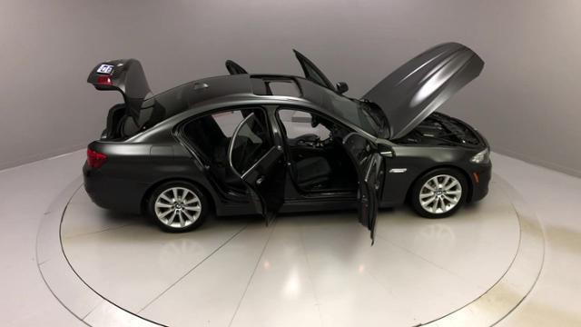 2016 BMW 5 Series 4dr Sdn 535i xDrive AWD, available for sale in Naugatuck, Connecticut | J&M Automotive Sls&Svc LLC. Naugatuck, Connecticut 2016 BMW 5 Series 4dr Sdn 535i xDrive AWD, available for sale in Naugatuck, Connecticut | J&M Automotive Sls&Svc LLC. Naugatuck, Connecticut