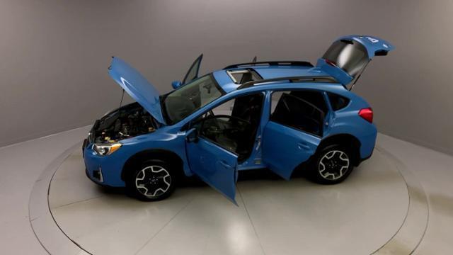2017 Subaru Crosstrek 2.0i Limited CVT, available for sale in Naugatuck, Connecticut | J&M Automotive Sls&Svc LLC. Naugatuck, Connecticut 2017 Subaru Crosstrek 2.0i Limited CVT, available for sale in Naugatuck, Connecticut | J&M Automotive Sls&Svc LLC. Naugatuck, Connecticut
