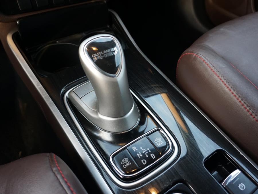 Used Mitsubishi Outlander Phev SEL 2018 | Autouse. Andover, Massachusetts Used Mitsubishi Outlander Phev SEL 2018 | Autouse. Andover, Massachusetts