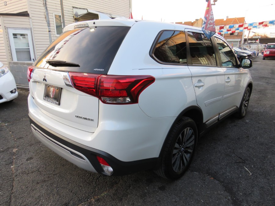 2019 Mitsubishi Outlander ES AWD 7 Passenger, available for sale in Middle Village, New York | Road Masters II INC. Middle Village, New York 2019 Mitsubishi Outlander ES AWD 7 Passenger, available for sale in Middle Village, New York | Road Masters II INC. Middle Village, New York