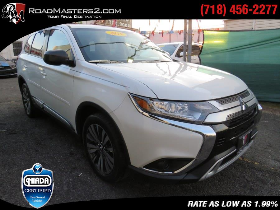 2019 Mitsubishi Outlander ES  AWD 7 Passenger, available for sale in Middle Village, New York | Road Masters II INC. Middle Village, New York