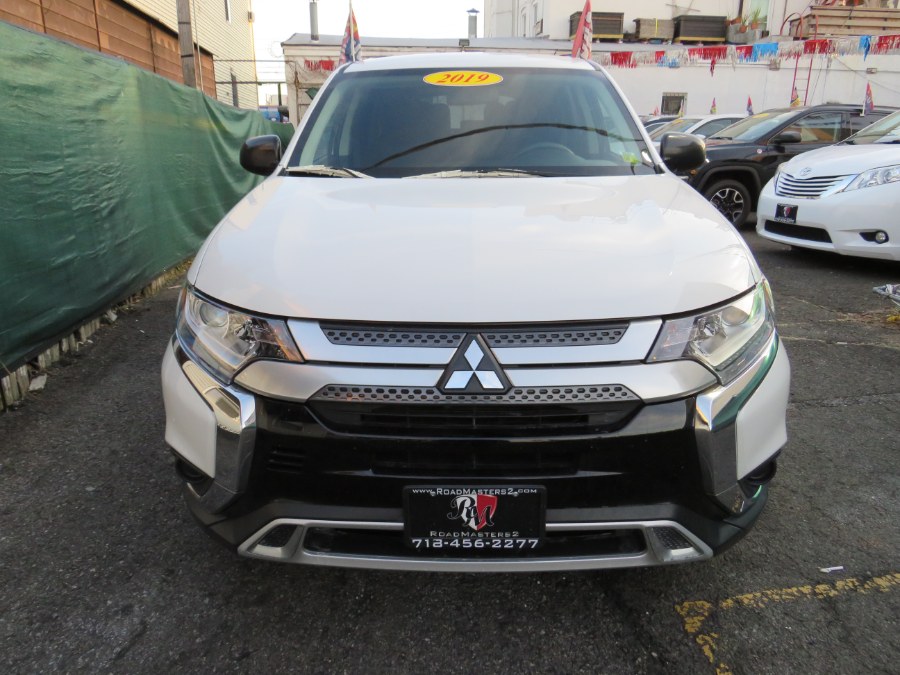 2019 Mitsubishi Outlander ES AWD 7 Passenger, available for sale in Middle Village, New York | Road Masters II INC. Middle Village, New York 2019 Mitsubishi Outlander ES AWD 7 Passenger, available for sale in Middle Village, New York | Road Masters II INC. Middle Village, New York