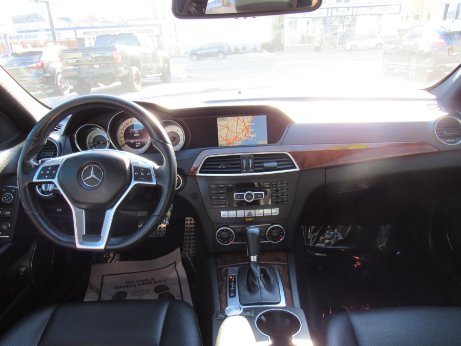 Used Mercedes-Benz C300 Sport 2013 | Hilario's Auto Sales Inc.. Worcester, Massachusetts Used Mercedes-Benz C300 Sport 2013 | Hilario's Auto Sales Inc.. Worcester, Massachusetts