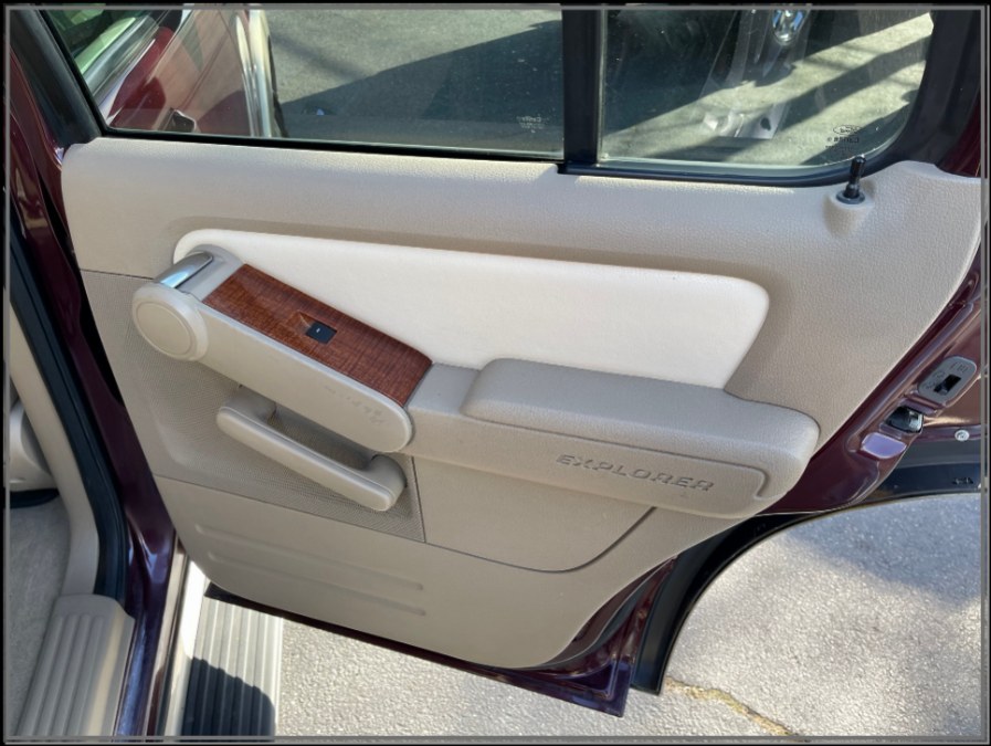 2007 Ford Explorer 4WD 4dr V6 Eddie Bauer, available for sale in Huntington Station, New York | My Auto Inc.. Huntington Station, New York 2007 Ford Explorer 4WD 4dr V6 Eddie Bauer, available for sale in Huntington Station, New York | My Auto Inc.. Huntington Station, New York