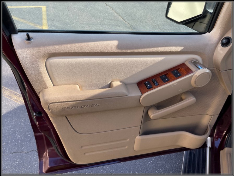 2007 Ford Explorer 4WD 4dr V6 Eddie Bauer, available for sale in Huntington Station, New York | My Auto Inc.. Huntington Station, New York 2007 Ford Explorer 4WD 4dr V6 Eddie Bauer, available for sale in Huntington Station, New York | My Auto Inc.. Huntington Station, New York
