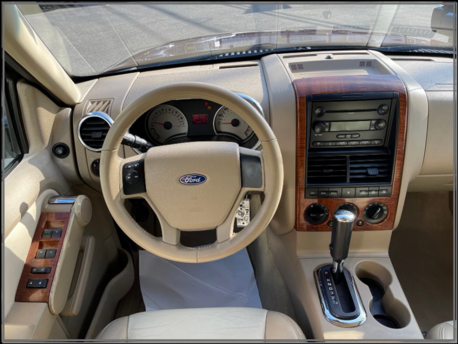 2007 Ford Explorer 4WD 4dr V6 Eddie Bauer, available for sale in Huntington Station, New York | My Auto Inc.. Huntington Station, New York 2007 Ford Explorer 4WD 4dr V6 Eddie Bauer, available for sale in Huntington Station, New York | My Auto Inc.. Huntington Station, New York
