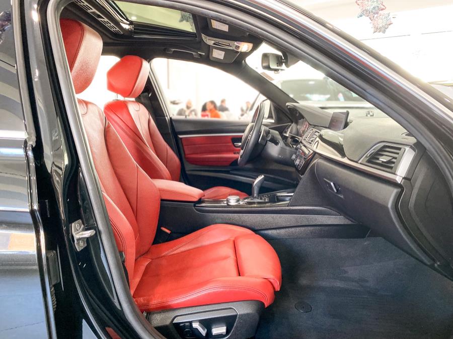 Used BMW 3 Series 330i xDrive Sedan 2018 | Luxury Motor Club. Franklin Square, New York Used BMW 3 Series 330i xDrive Sedan 2018 | Luxury Motor Club. Franklin Square, New York
