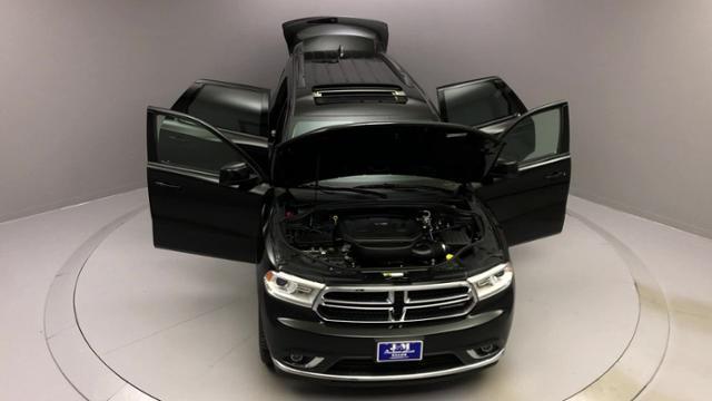 Used Dodge Durango SXT AWD 2018 | J&M Automotive Sls&Svc LLC. Naugatuck, Connecticut Used Dodge Durango SXT AWD 2018 | J&M Automotive Sls&Svc LLC. Naugatuck, Connecticut