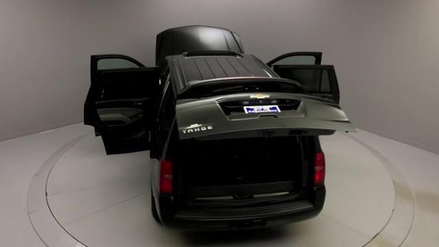 2016 Chevrolet Tahoe 4WD 4dr LT, available for sale in Naugatuck, Connecticut | J&M Automotive Sls&Svc LLC. Naugatuck, Connecticut 2016 Chevrolet Tahoe 4WD 4dr LT, available for sale in Naugatuck, Connecticut | J&M Automotive Sls&Svc LLC. Naugatuck, Connecticut