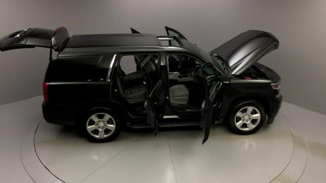 2016 Chevrolet Tahoe 4WD 4dr LT, available for sale in Naugatuck, Connecticut | J&M Automotive Sls&Svc LLC. Naugatuck, Connecticut 2016 Chevrolet Tahoe 4WD 4dr LT, available for sale in Naugatuck, Connecticut | J&M Automotive Sls&Svc LLC. Naugatuck, Connecticut
