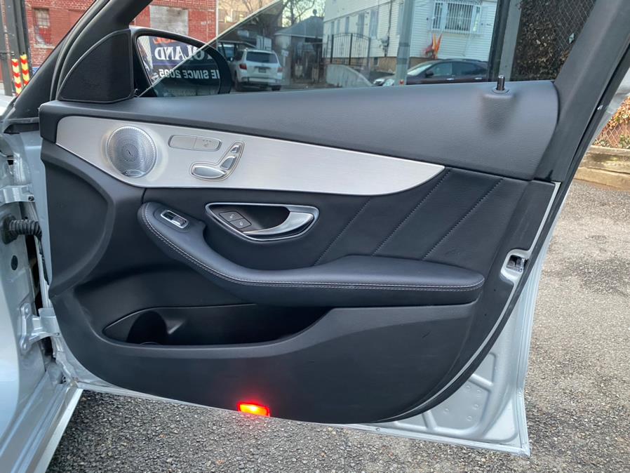 Used Mercedes-Benz C-Class C 300 Sedan 2019 | Sunrise Autoland. Jamaica, New York Used Mercedes-Benz C-Class C 300 Sedan 2019 | Sunrise Autoland. Jamaica, New York