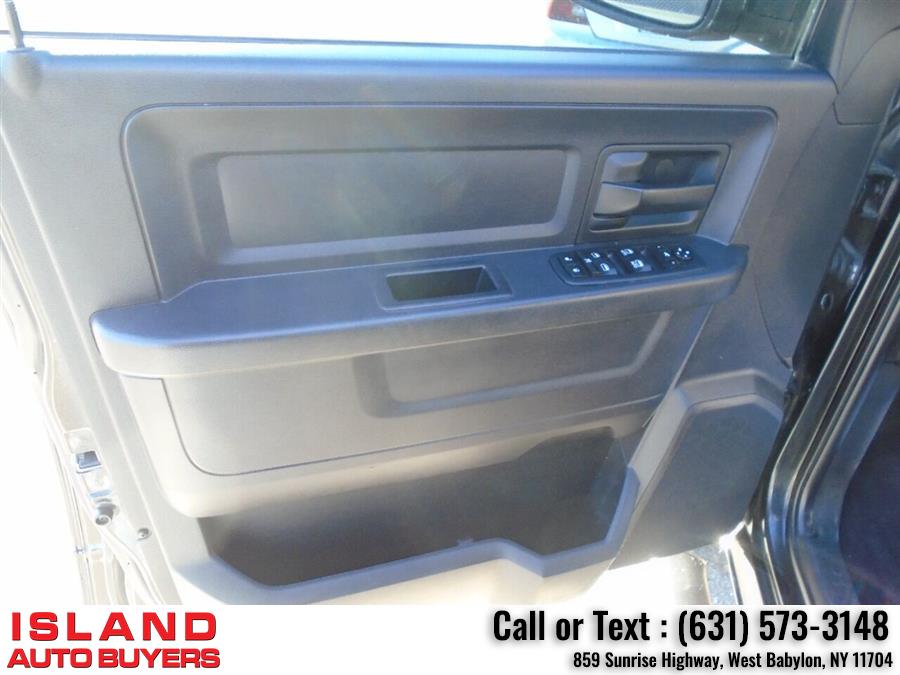 Used Ram Ram Pickup 1500 Express 4x4 4dr Crew Cab 5.5 ft. SB Pickup 2015 | Island Auto Buyers. West Babylon, New York Used Ram Ram Pickup 1500 Express 4x4 4dr Crew Cab 5.5 ft. SB Pickup 2015 | Island Auto Buyers. West Babylon, New York