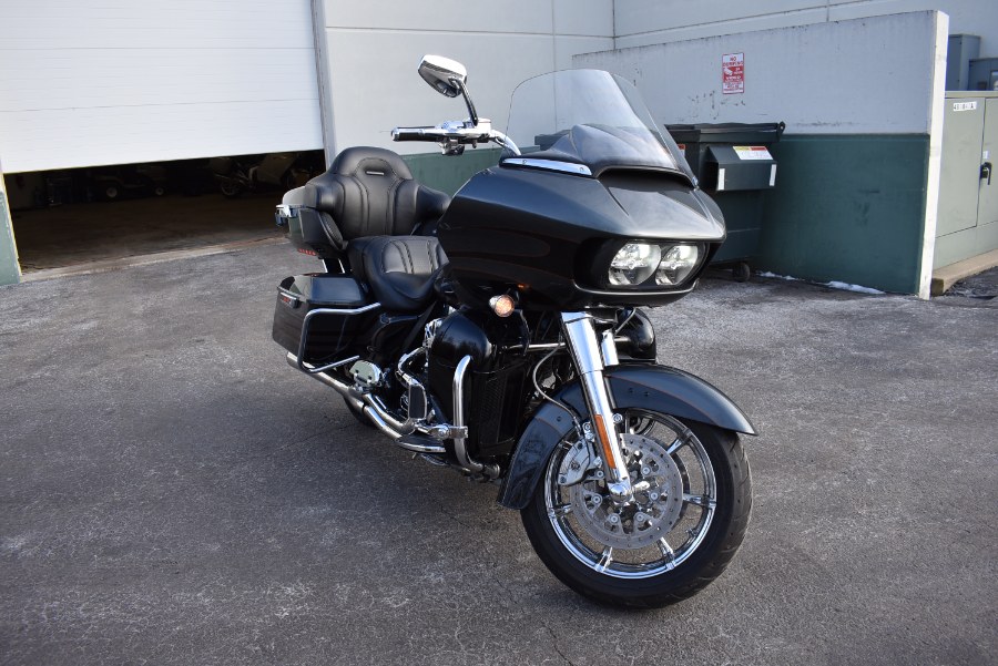 Used Harley Davidson ROAD GLIDE CVO 2016 | Showcase of Cycles. Plainfield, Illinois