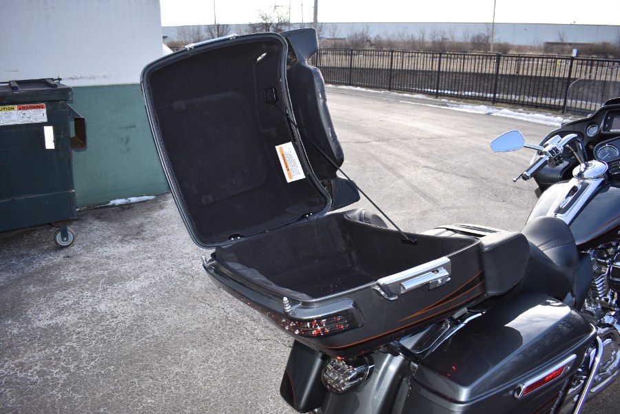 2016 Harley Davidson ROAD GLIDE CVO, available for sale in Plainfield, Illinois | Showcase of Cycles. Plainfield, Illinois 2016 Harley Davidson ROAD GLIDE CVO, available for sale in Plainfield, Illinois | Showcase of Cycles. Plainfield, Illinois