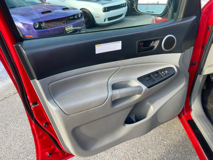 2015 Toyota Tacoma 4WD Double Cab V6 AT TRD Pro (Natl), available for sale in South Windsor, Connecticut | Mike And Tony Auto Sales, Inc. South Windsor, Connecticut 2015 Toyota Tacoma 4WD Double Cab V6 AT TRD Pro (Natl), available for sale in South Windsor, Connecticut | Mike And Tony Auto Sales, Inc. South Windsor, Connecticut