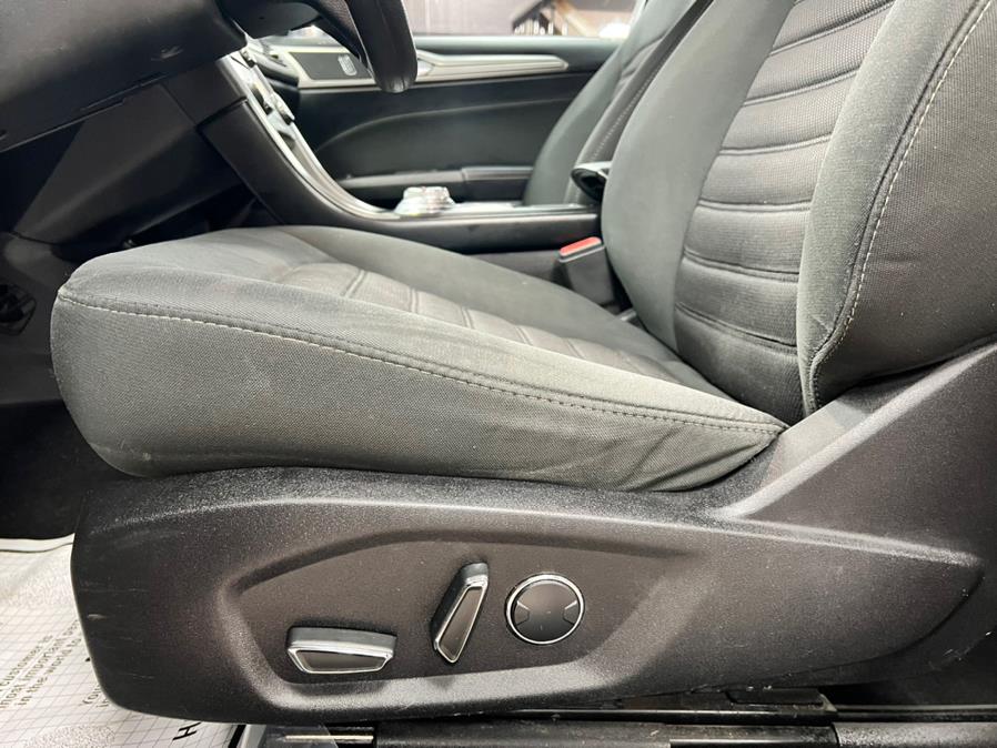 2017 Ford Fusion SE FWD, available for sale in Massapequa Park, New York | Power Motors East. Massapequa Park, New York 2017 Ford Fusion SE FWD, available for sale in Massapequa Park, New York | Power Motors East. Massapequa Park, New York