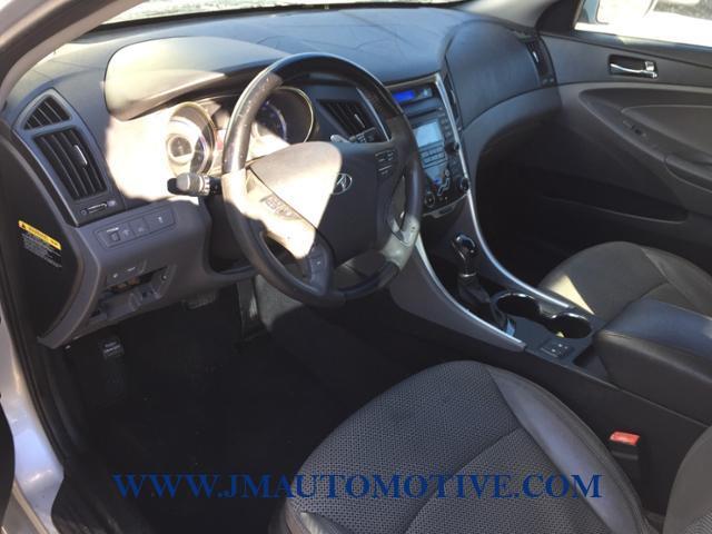 Used Hyundai Sonata 4dr Sdn 2.4L Auto SE 2013 | J&M Automotive Sls&Svc LLC. Naugatuck, Connecticut Used Hyundai Sonata 4dr Sdn 2.4L Auto SE 2013 | J&M Automotive Sls&Svc LLC. Naugatuck, Connecticut