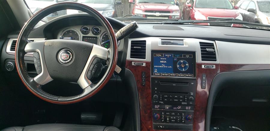 2009 Cadillac Escalade AWD 4dr, available for sale in Little Ferry, New Jersey | Victoria Preowned Autos Inc. Little Ferry, New Jersey 2009 Cadillac Escalade AWD 4dr, available for sale in Little Ferry, New Jersey | Victoria Preowned Autos Inc. Little Ferry, New Jersey