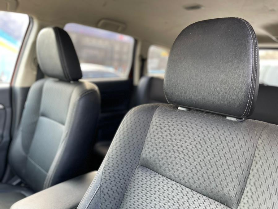 Used Mitsubishi Outlander 4WD 4dr SE 2015 | NYC Automart Inc. Brooklyn, New York Used Mitsubishi Outlander 4WD 4dr SE 2015 | NYC Automart Inc. Brooklyn, New York